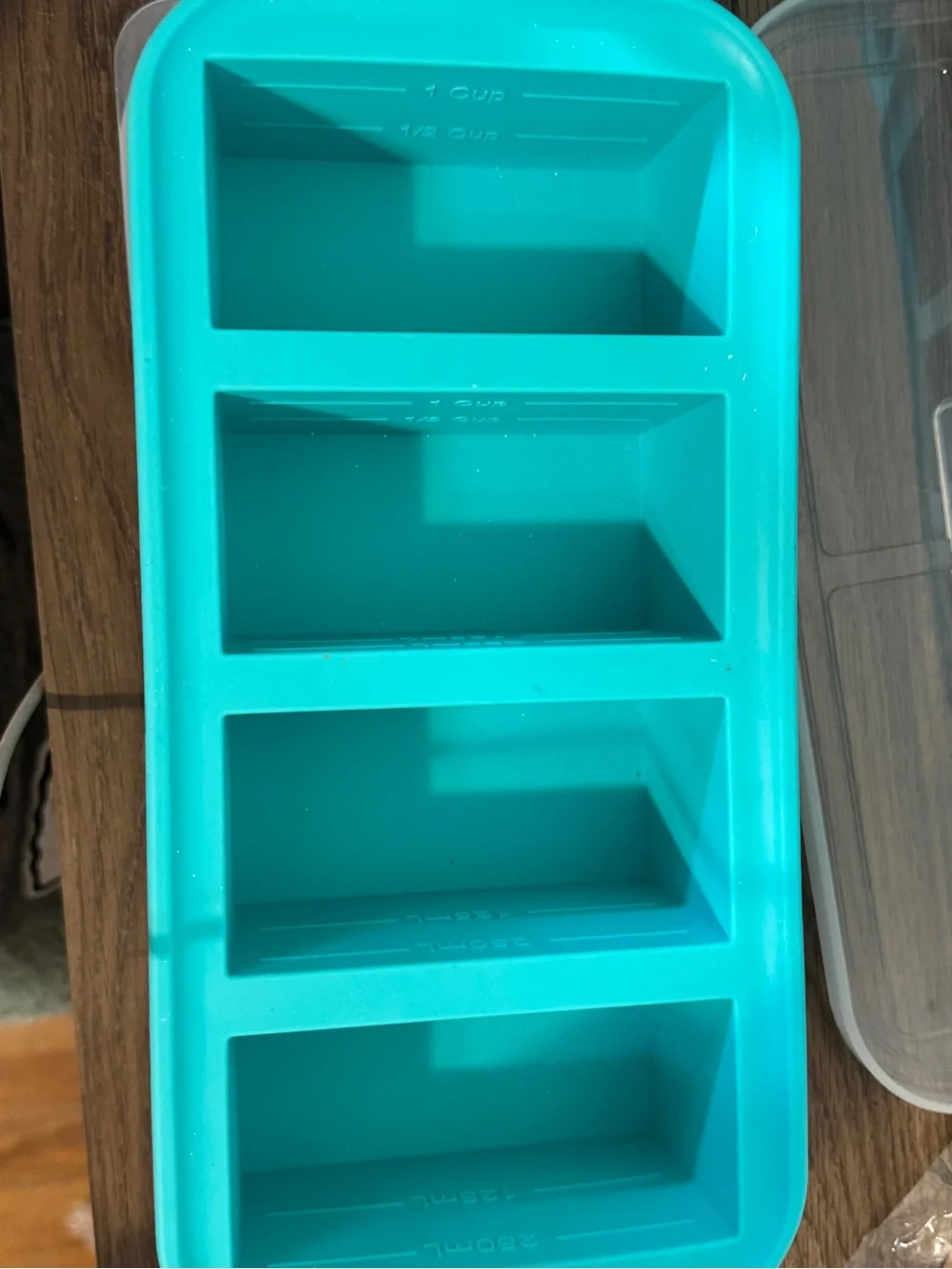 Set of Six Silicon Items, Including 2 Ice Cube & 4 Soup Freezer Containers.